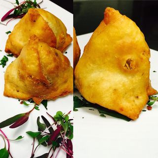 VEGETABLE SAMOSA